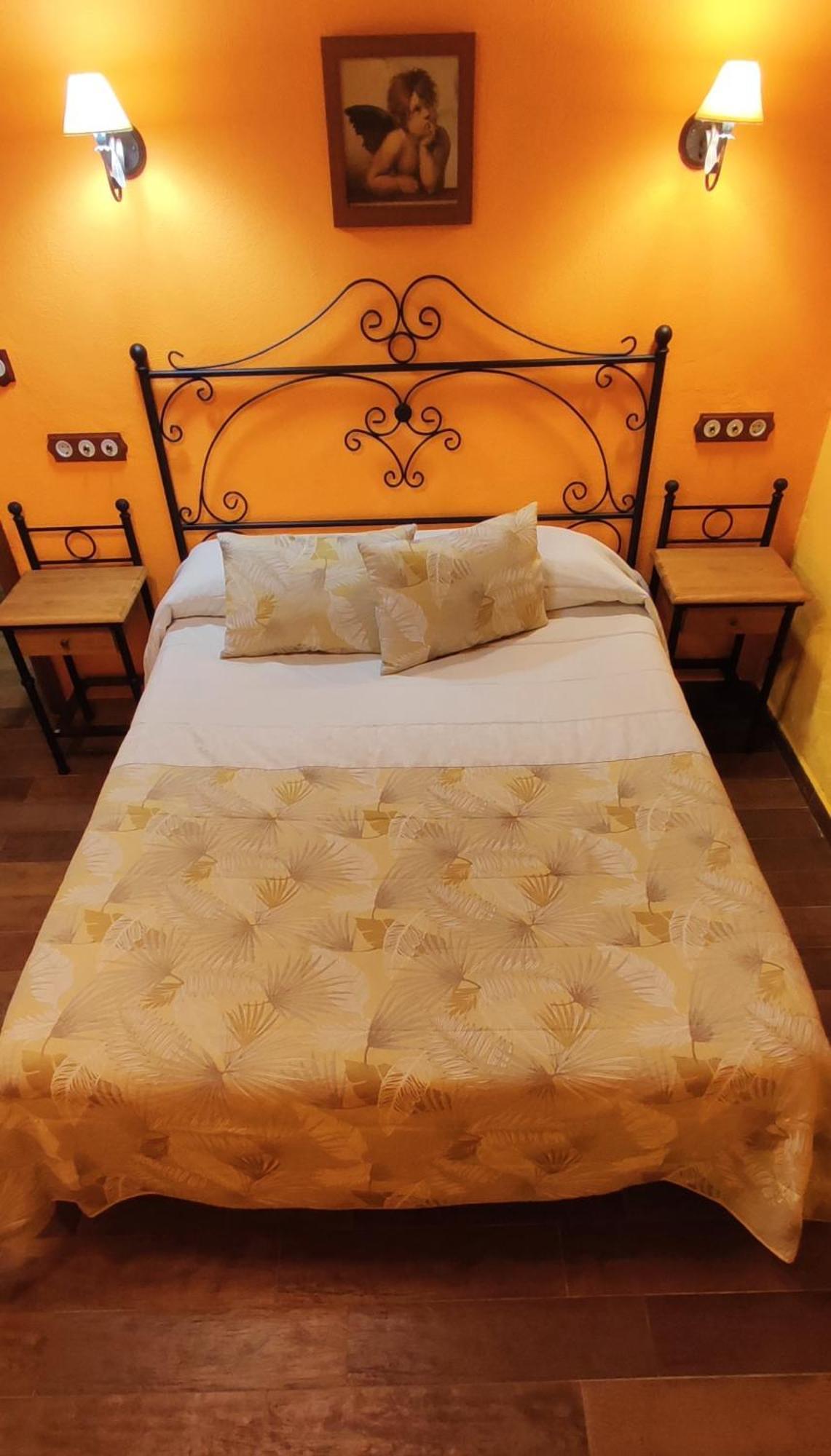 Apartamentos Trinidad Alange Esterno foto